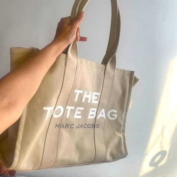 Marc Jacobs | Bags | Brand New Only Worn Twice The Bag Is 